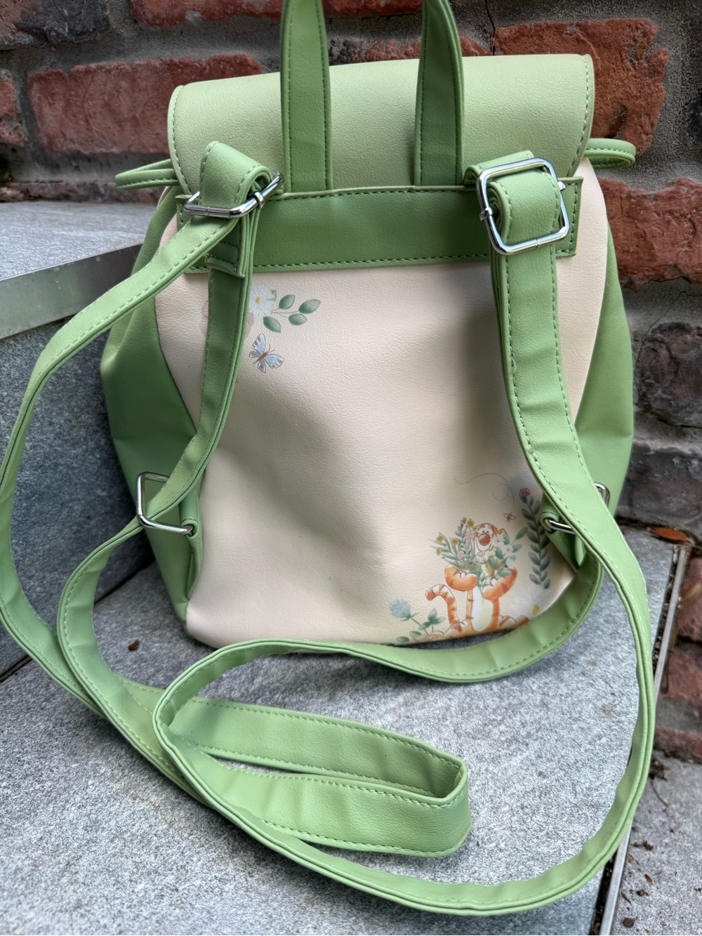 Loungefly Disney Winnie the Pooh floral mini backpack - Picture 3 of 3